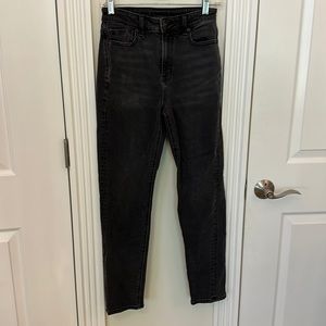 American Eagle black mom jeans!